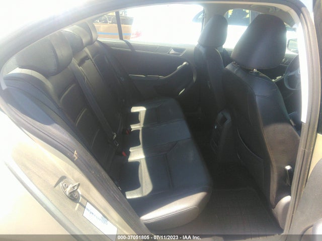 3VWD17AJ5EM279350 Volkswagen Jetta Sedan Se