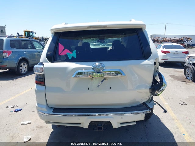 Toyota 4RUNNER SR5 2018 JTEBU5JR5J5504809 Image 8