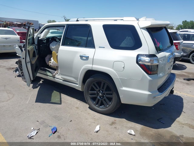 Toyota 4RUNNER SR5 2018 JTEBU5JR5J5504809 Image 9