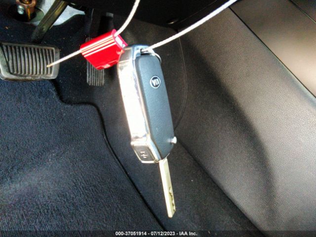 KNDJ23AU9L7025976 KIA SOUL LX