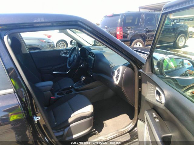 KNDJ23AU9L7025976 KIA SOUL LX