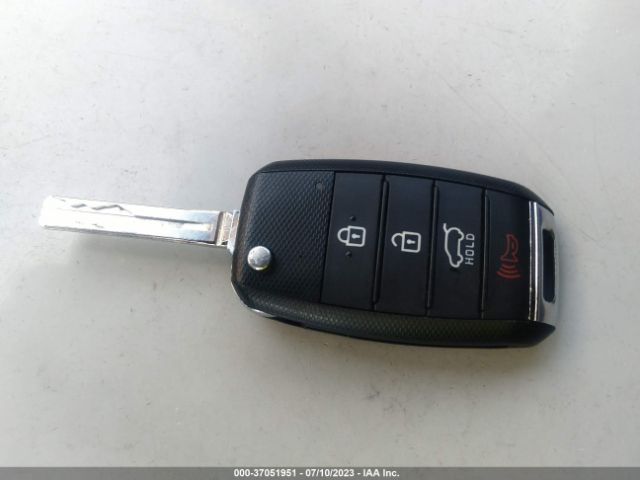 KNDPMCACXL7749476 KIA Sportage Lx