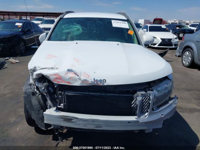 1C4NJCEA2GD562488 Jeep Compass Latitude