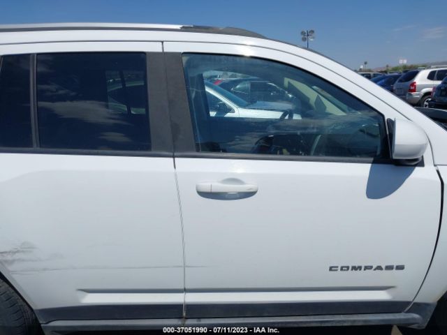 1C4NJCEA2GD562488 Jeep Compass Latitude
