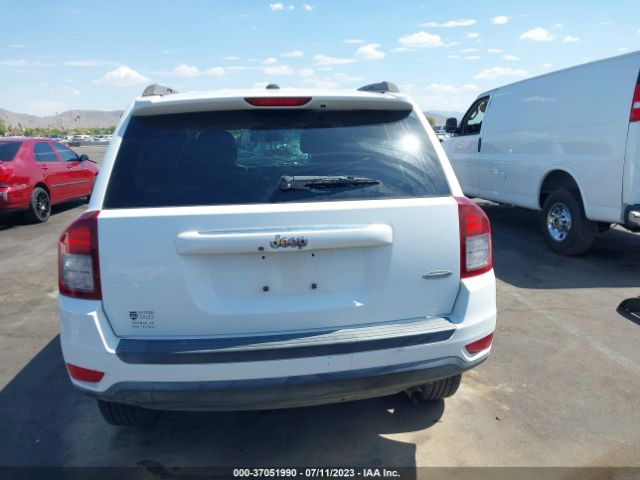 1C4NJCEA2GD562488 Jeep Compass Latitude