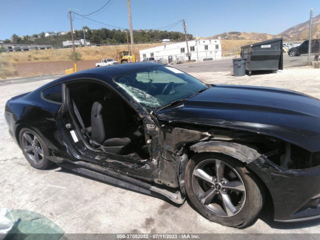1FA6P8AM9F5401084 Ford Mustang V6