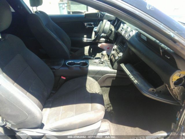 1FA6P8AM9F5401084 Ford Mustang V6