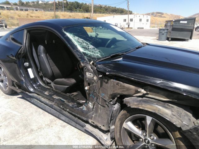 1FA6P8AM9F5401084 Ford Mustang V6