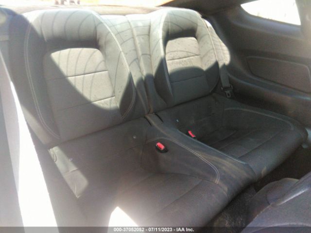 1FA6P8AM9F5401084 Ford Mustang V6