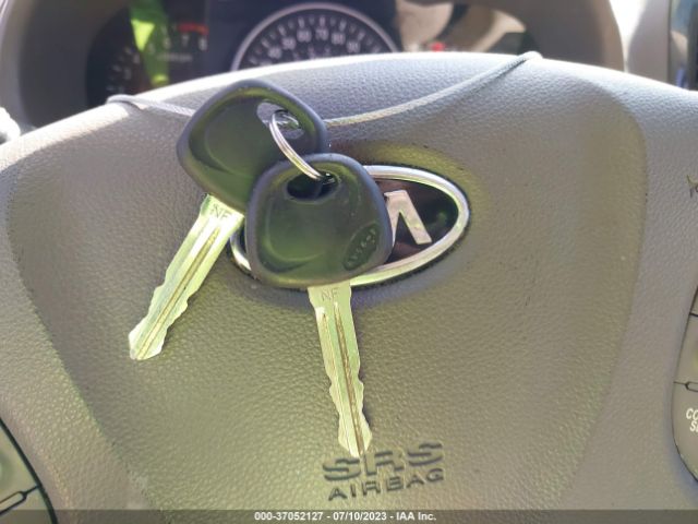 KNDMH4C7XE6578976 KIA SEDONA EX