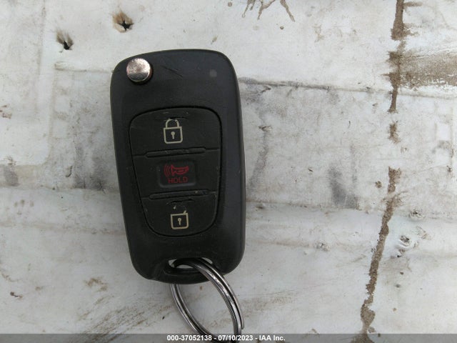 2013 KIA SOUL BASE VIN: KNDJT2A58D7765102