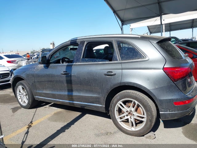 WA1LFAFP6FA093206 Audi Q5 Premium Plus