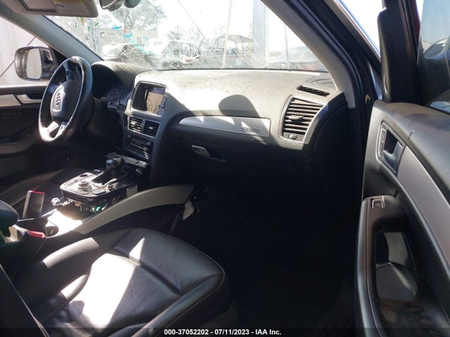 WA1LFAFP6FA093206 Audi Q5 Premium Plus