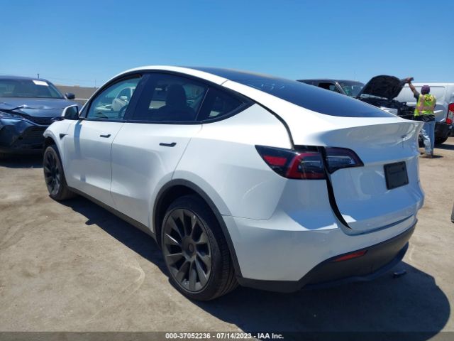 5YJYGDEE8LF023669 Tesla Model Y Long Range