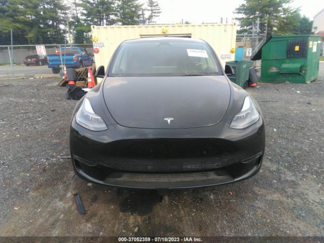 7SAYGDEF6PF747376 Tesla Model Y Performance