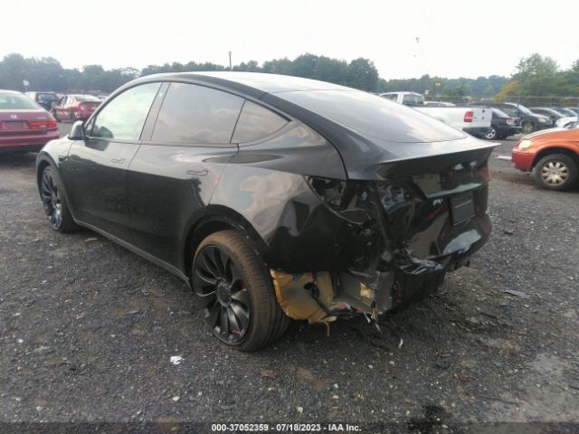 7SAYGDEF6PF747376 Tesla Model Y Performance