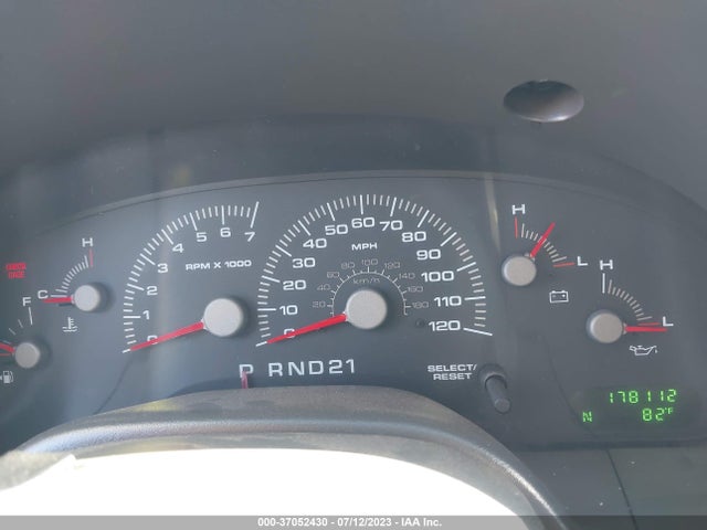 2004 FORD EXPEDITION SPECIAL SERVICE/XLT VIN: 1FMFU15L44LB01422