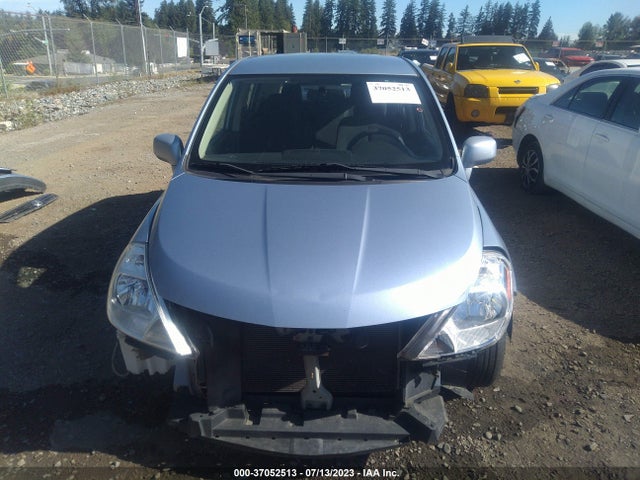 37052513 :رقم المزاد ، 3N1BC1CP7BL443186 vin ، 2011 Nissan Versa 1.8 S مزاد بيع