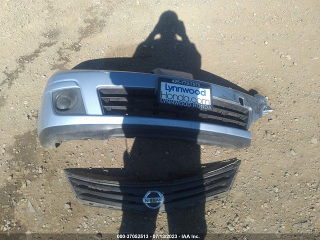 37052513 :رقم المزاد ، 3N1BC1CP7BL443186 vin ، 2011 Nissan Versa 1.8 S مزاد بيع