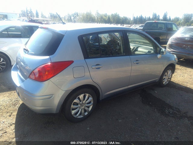 37052513 :رقم المزاد ، 3N1BC1CP7BL443186 vin ، 2011 Nissan Versa 1.8 S مزاد بيع