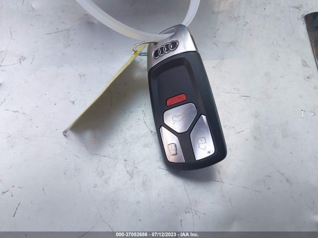 WAUB4AF49JA002402 Audi S4 Premium Plus
