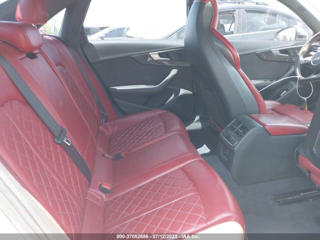 WAUB4AF49JA002402 Audi S4 Premium Plus