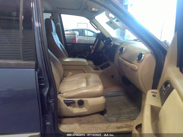2005 FORD EXPEDITION EDDIE BAUER/KING RANCH VIN: 1FMFU18585LA59190