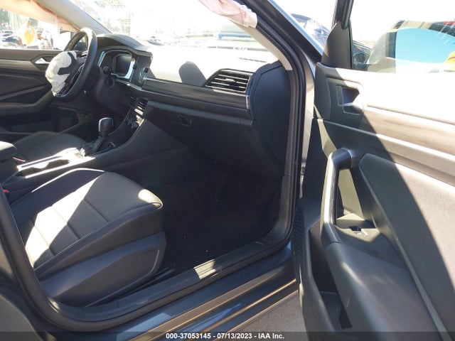 3VWE57BU8MM028516 Volkswagen JETTA SEL