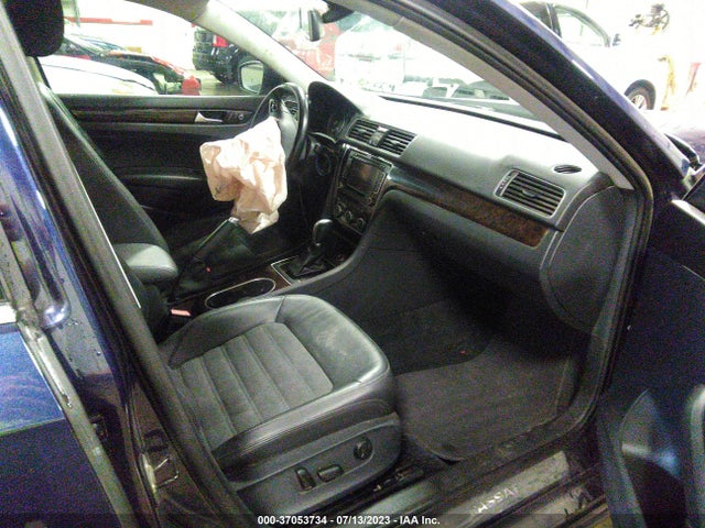 1VWCN7A34EC101433 Volkswagen Passat Tdi Sel Premium