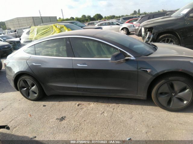 5YJ3E1EA1JF034585 Tesla Model 3 Range Battery