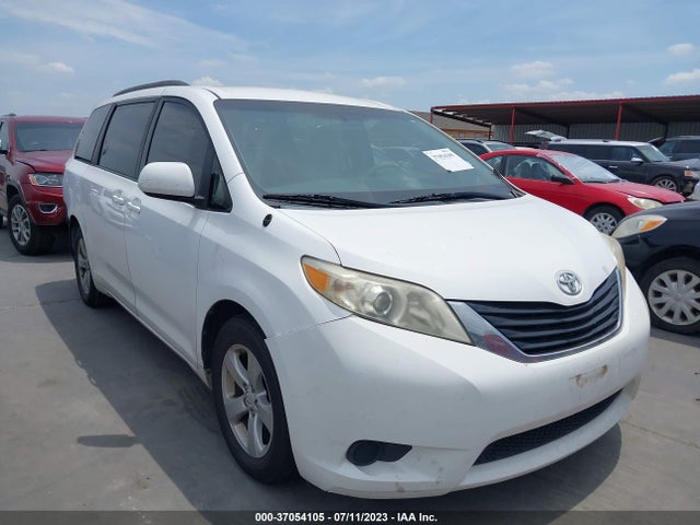 2011 TOYOTA SIENNA LE VIN: 5TDKK3DC2BS093290