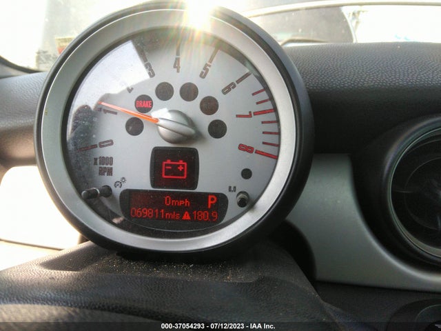 2009 MINI COOPER HARDTOP WMWMF33519TW73932 Photo 6