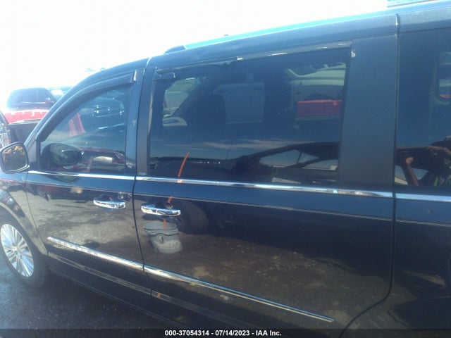 2C4RC1GG5ER169452 Chrysler Town & Country Limited