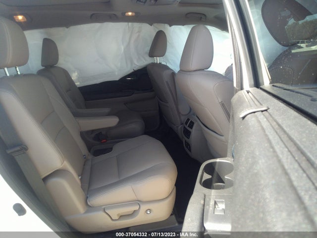 Honda Pilot Elite 2017 5FNYF6H04HB039048 Image 8