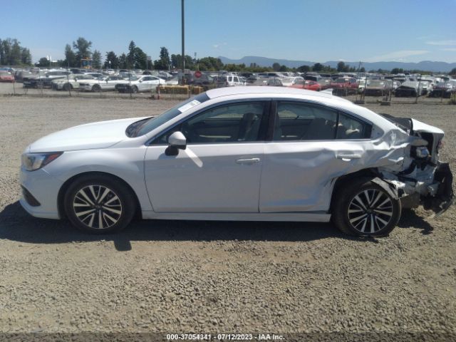 4S3BNAF69K3035553 Subaru Legacy Premium