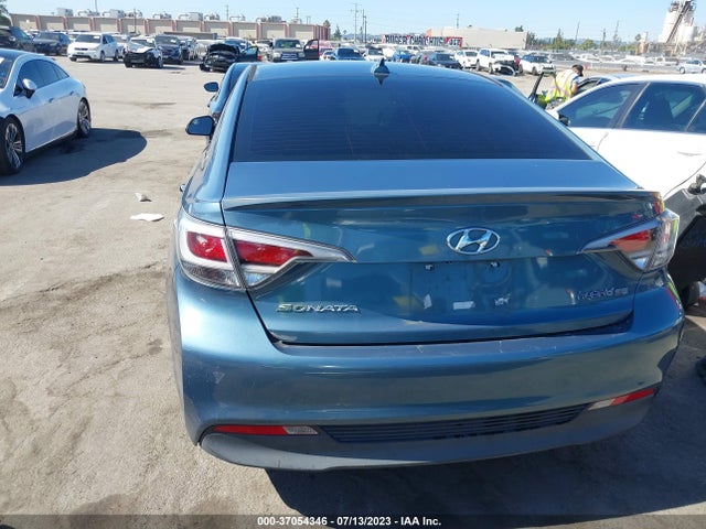 Hyundai Sonata Hybrid Se 2016 KMHE24L14GA035667 Image 17