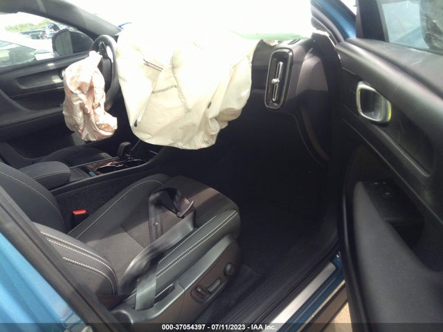 2022 Volvo C40, VIN: YV4ED3GB6N2009135