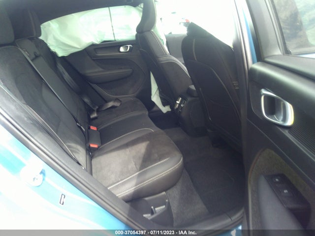 2022 Volvo C40, VIN: YV4ED3GB6N2009135