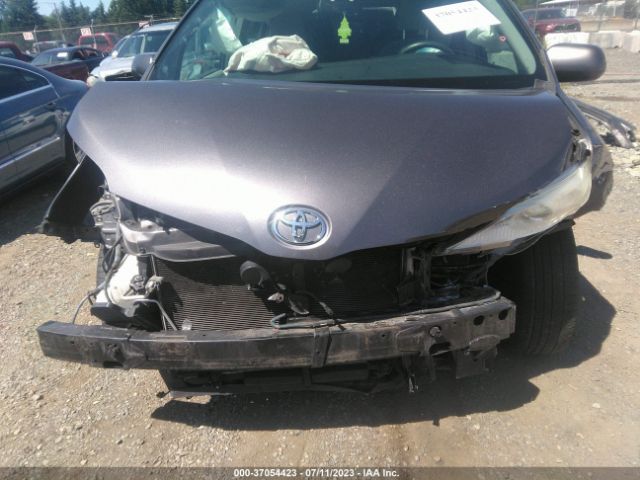5TDKK3DC0FS578890 Toyota SIENNA LE