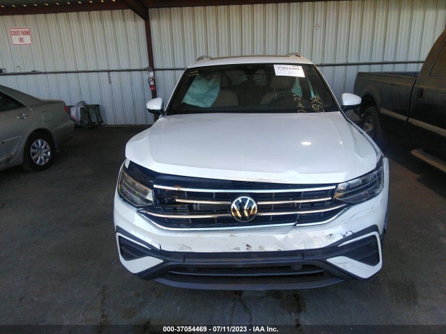 3VVNB7AXXPM057948 Volkswagen Tiguan 2.0t Se