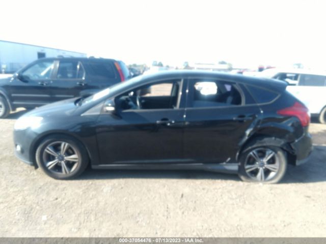 1FADP3K23EL237526 Ford FOCUS SE