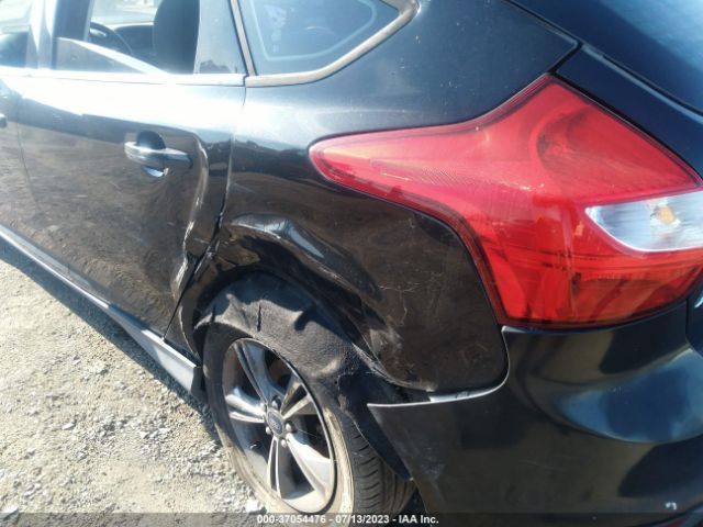 1FADP3K23EL237526 Ford FOCUS SE