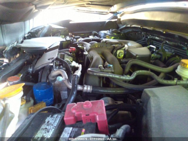JF2SJAEC7JH560262 Subaru Forester Premium