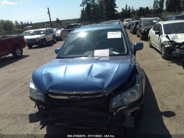 JF2SJAEC7JH560262 Subaru Forester Premium