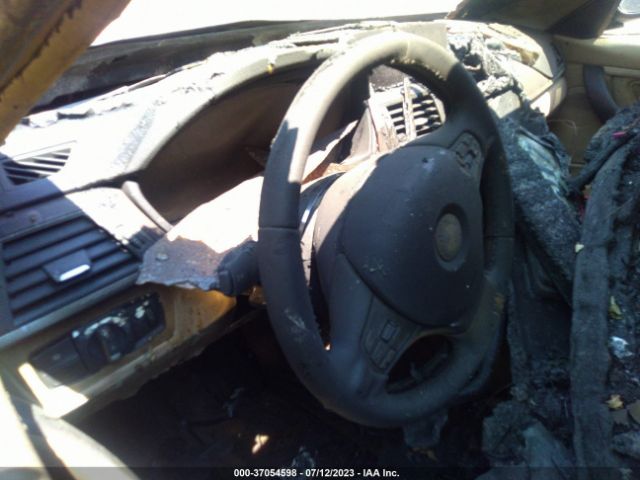 WBA8E5G59GNU21423 BMW 3 Series 320i Xdrive