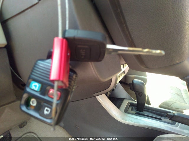 2008 FORD FOCUS SE/SES VIN: 1FAHP35N28W142174