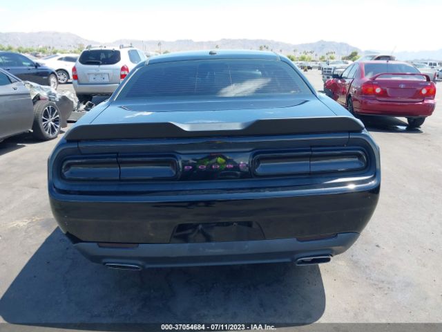 2C3CDZAG6GH201140 Dodge Challenger Sxt