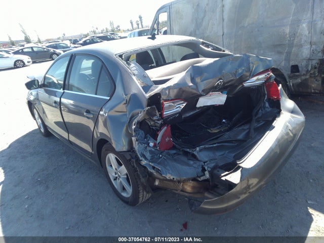 3VWLL7AJXEM230148 Volkswagen Jetta Sedan Tdi