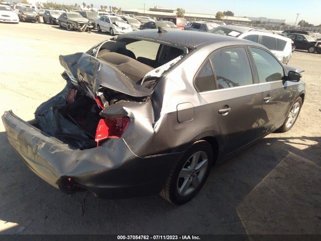 3VWLL7AJXEM230148 Volkswagen Jetta Sedan Tdi