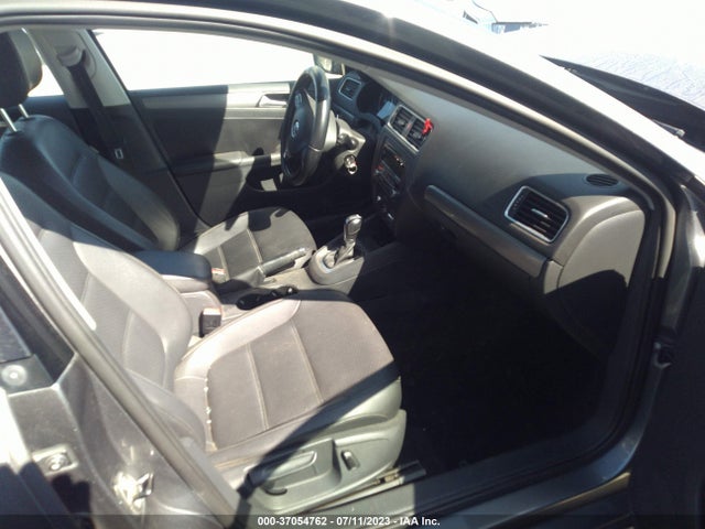 3VWLL7AJXEM230148 Volkswagen Jetta Sedan Tdi